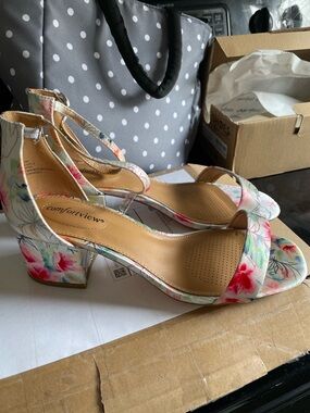 comfortview Floral Ankle Strap Block Heel Sandals - Multi Floral